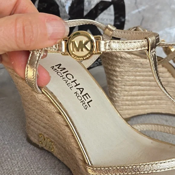 Michael Kors Sandals - Picture 3 of 10